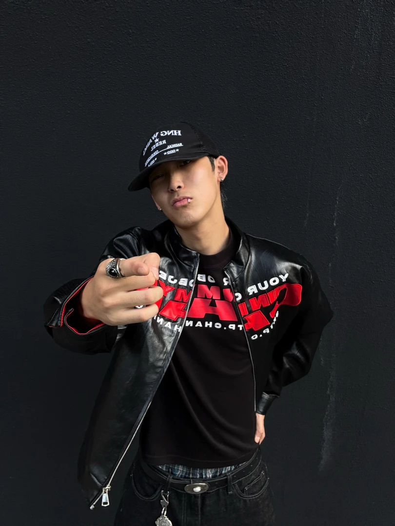 SKATEPARK "你马子在我车里"秋款皮质刺绣短宽正肩飞行机车夹克