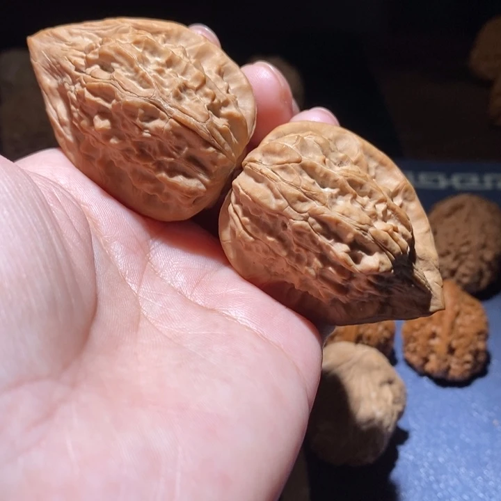 文玩核桃吊坠红缨枪