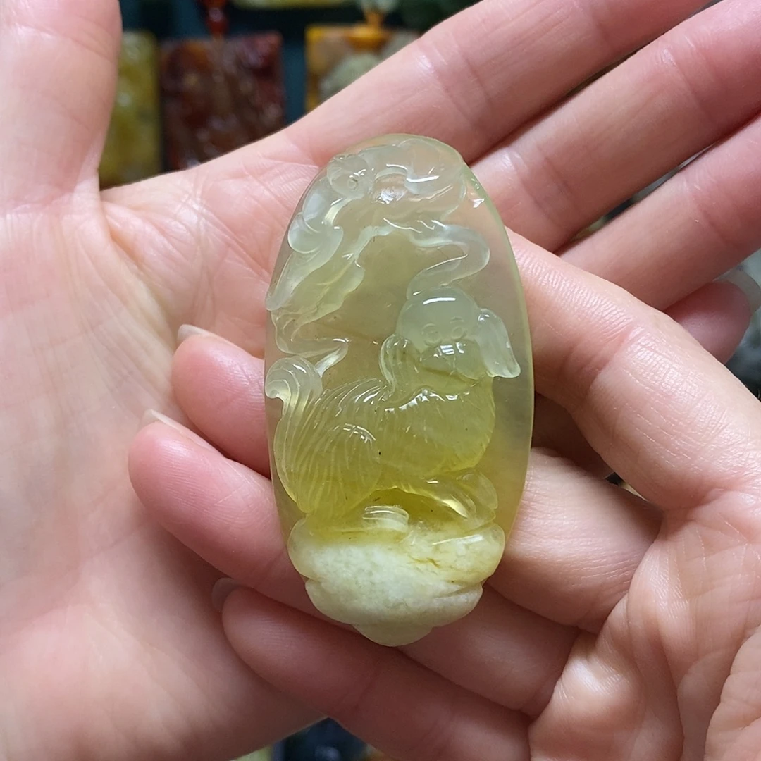 岫玉未镶嵌吊坠(赠链)