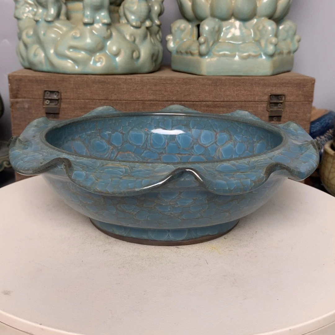 摆件官窑瓷器上分享了图片