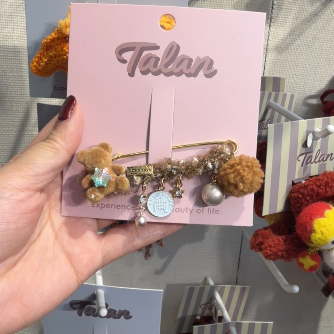 布艺非金属小熊胸针