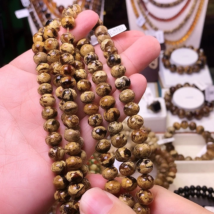 行***垣琥珀未镶嵌裸石9-376