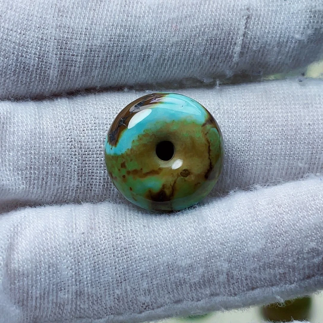 绿松石颈饰未镶嵌