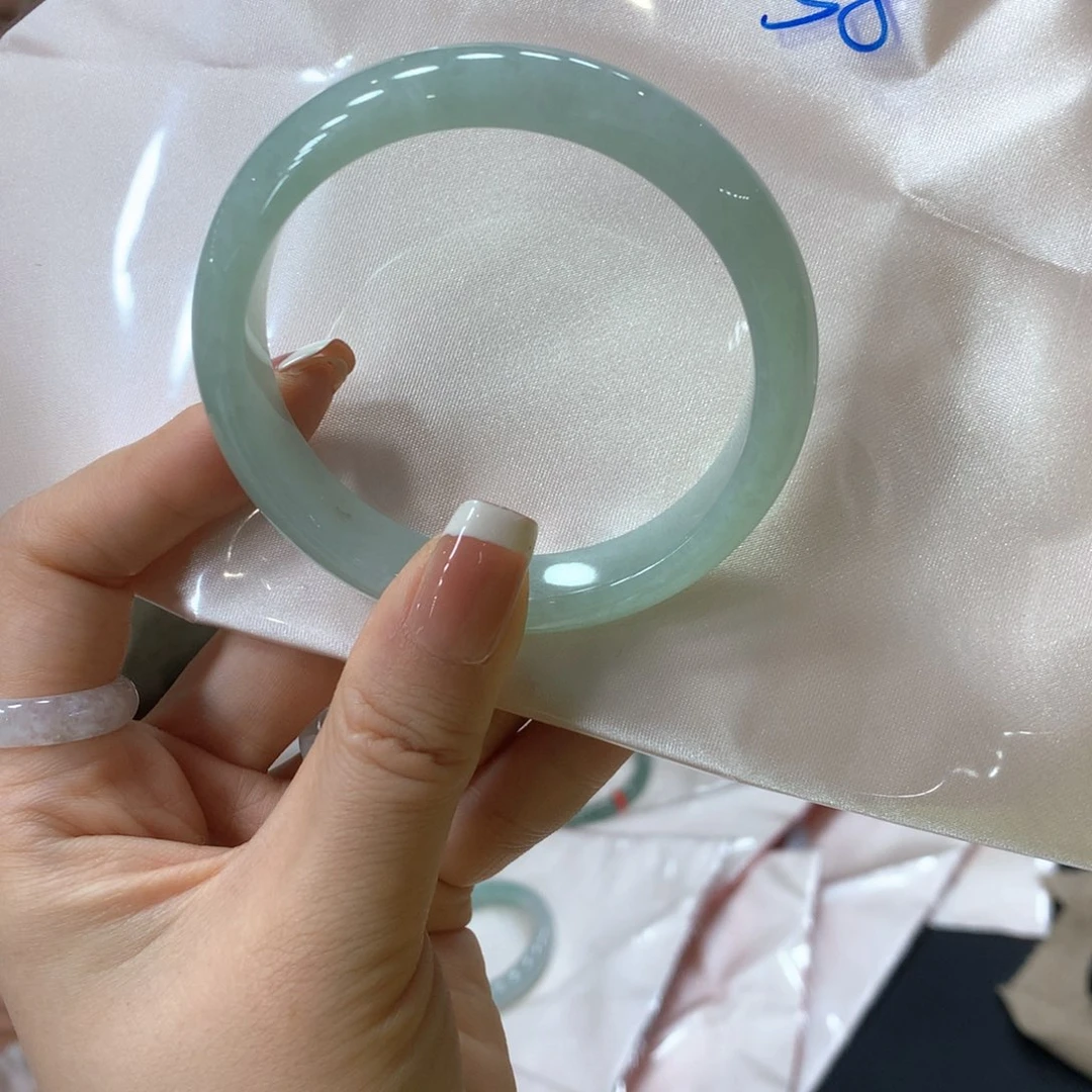 未镶嵌手镯翡翠买断