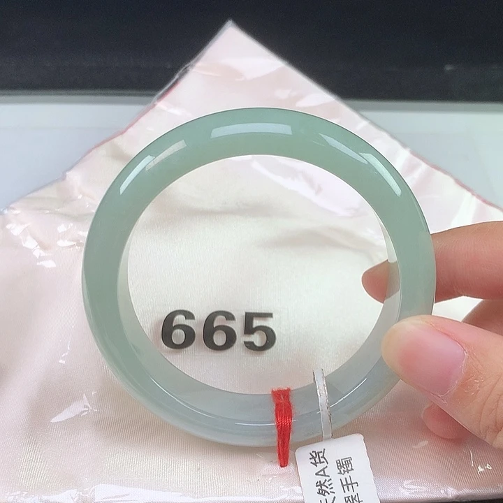 翡翠未镶嵌手镯翡翠