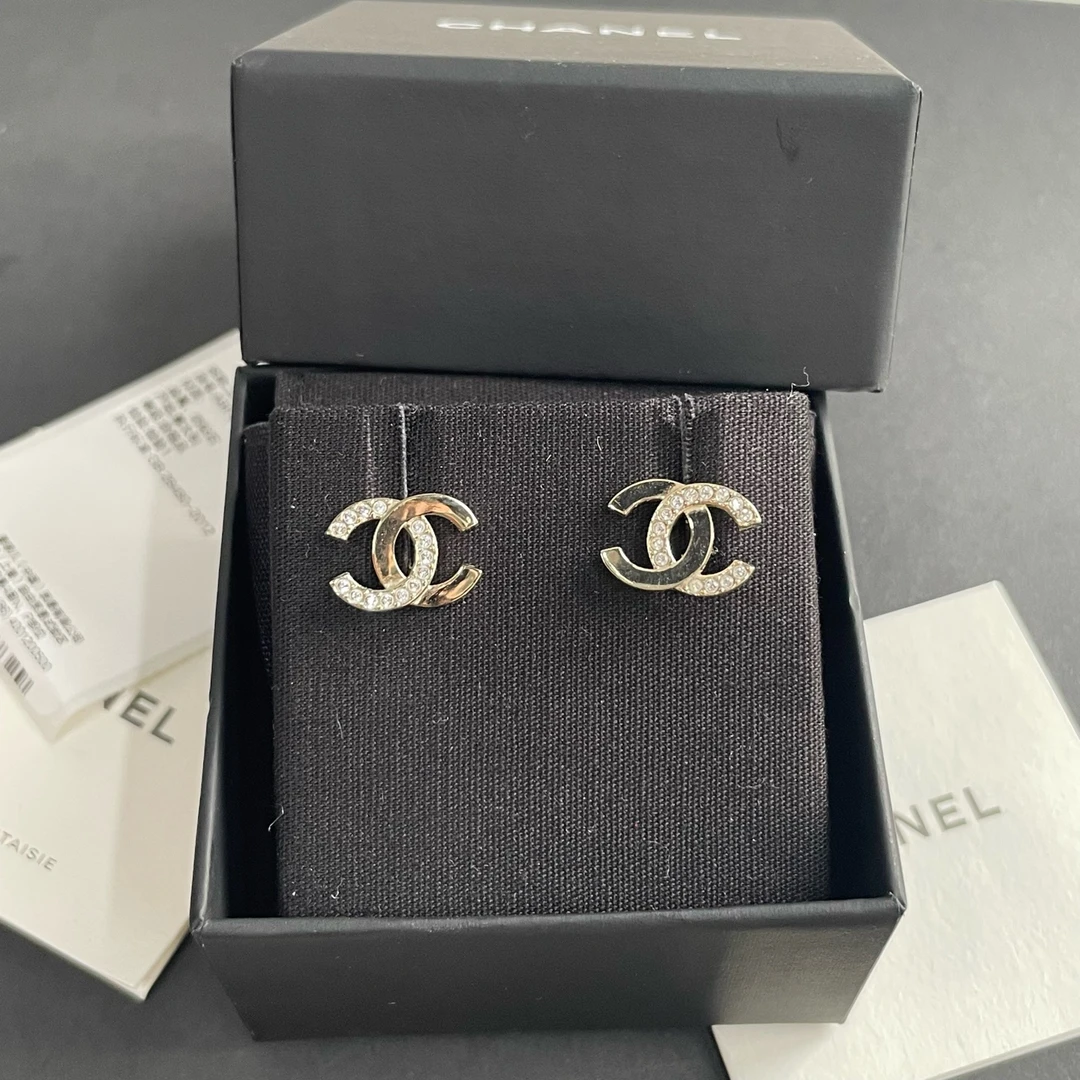 95新 Chanel/香奈儿 坤球奢选香奈儿25新款耳钉