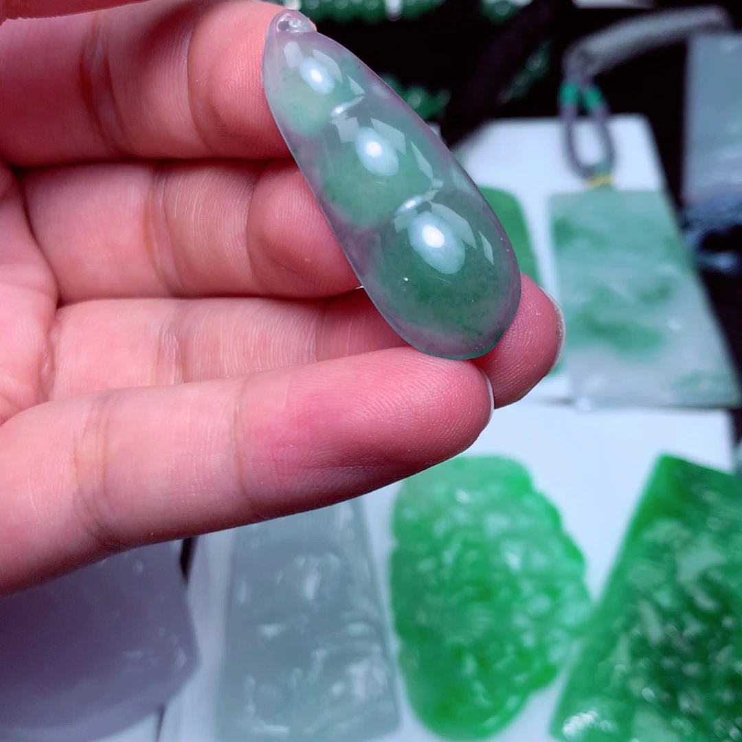 颈饰未镶嵌翡翠天然A货翡翠