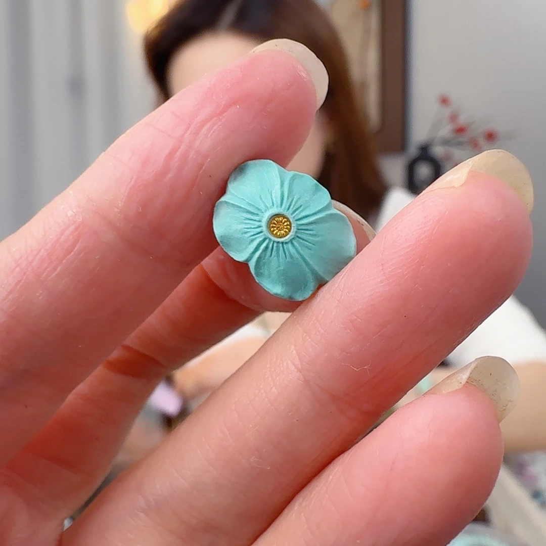 绿松石未镶嵌珠宝奇石