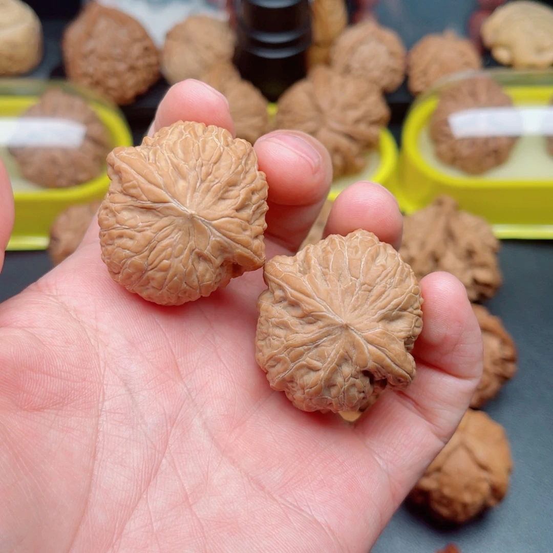 文玩核桃吊坠铁锤妹妹36×36×29