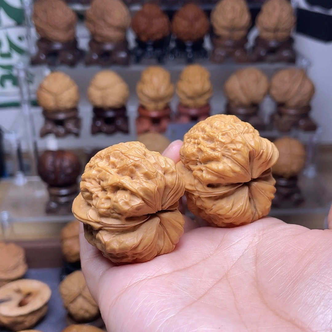 寸***光把件文玩核桃4………………