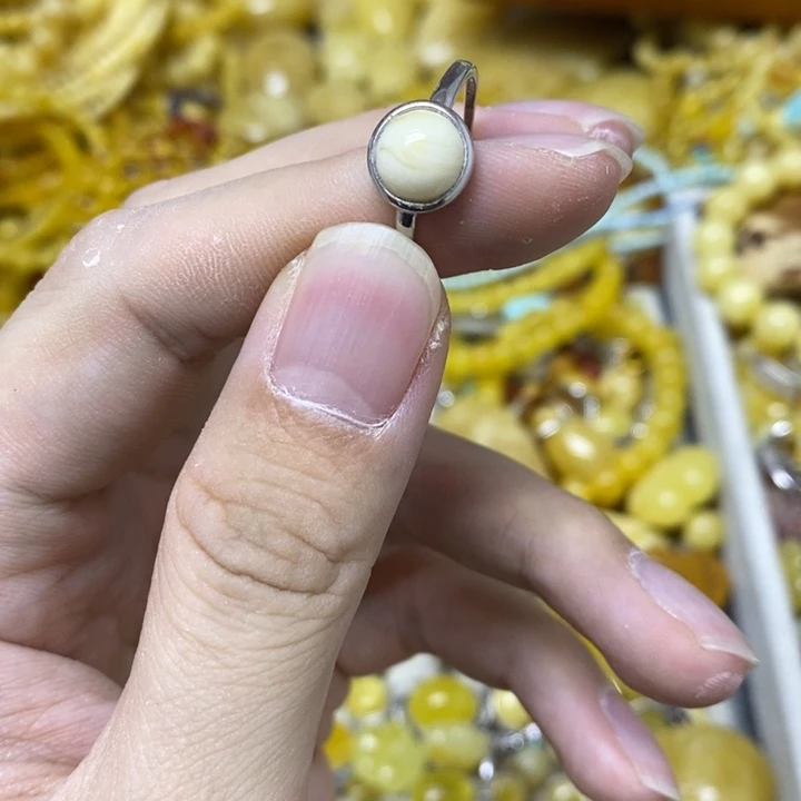 蜜蜡银S925镶嵌裸石戒指