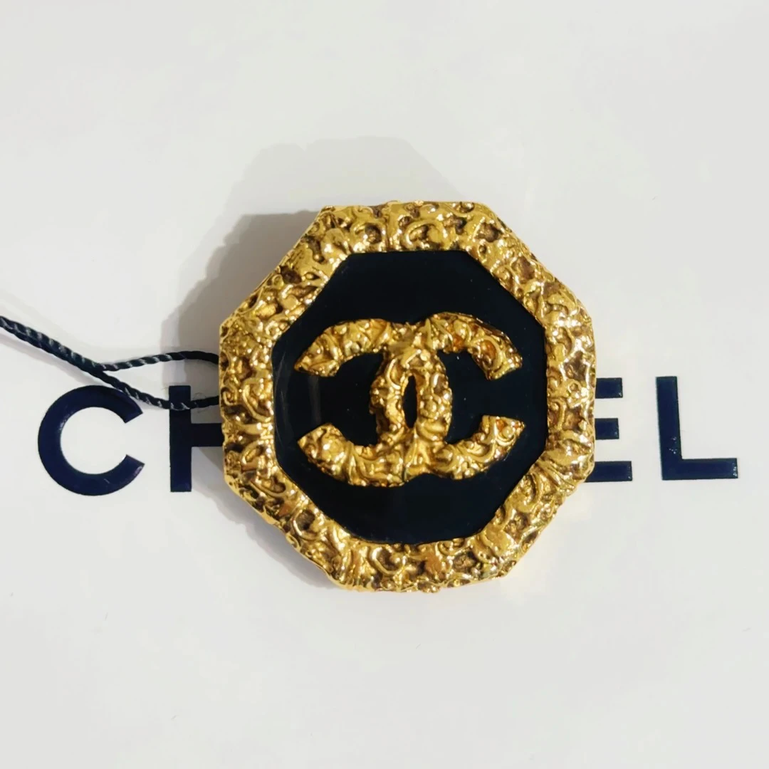 95新 Chanel/香奈儿 Chanel vintage香奈儿中古八角黑金熔岩胸针