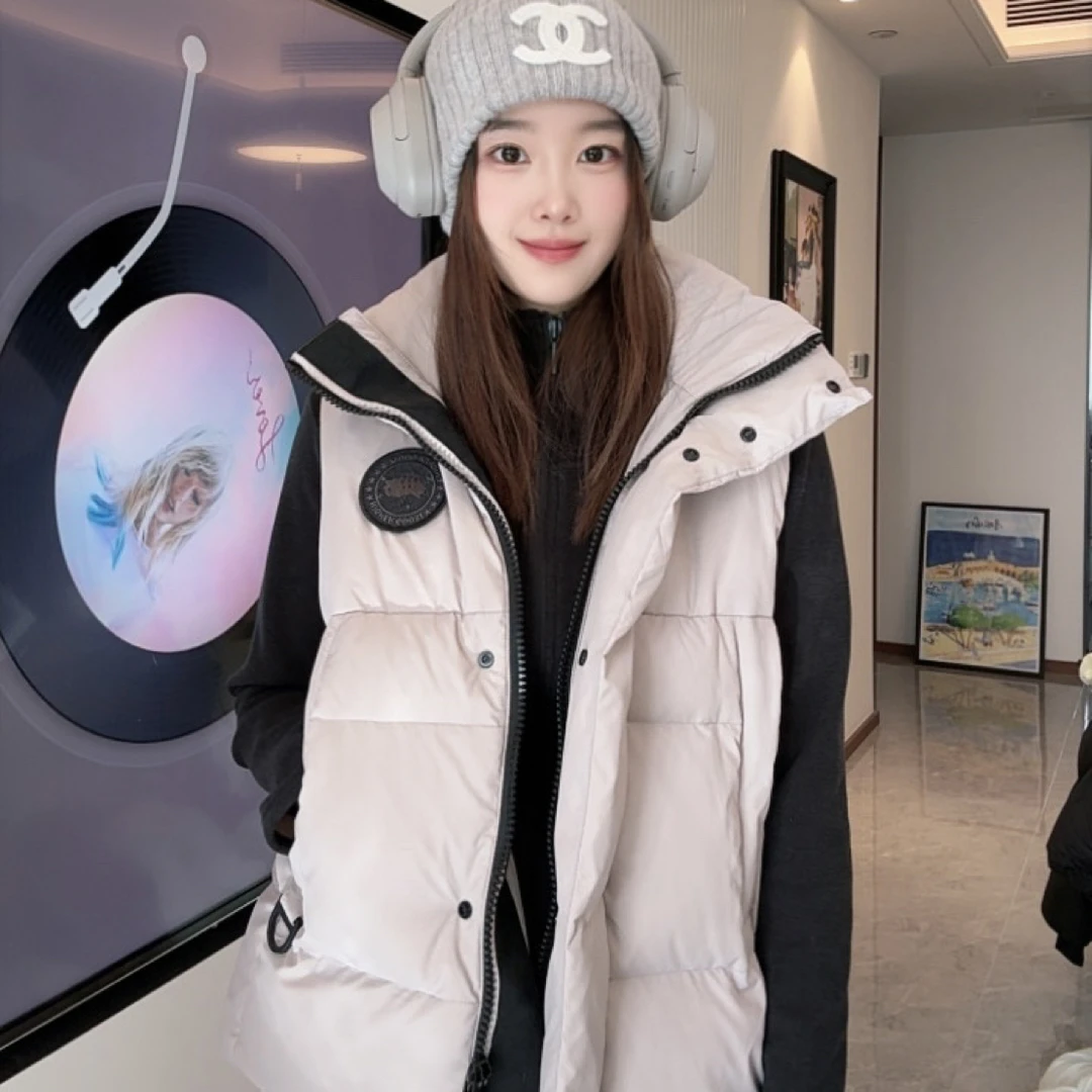 2025全面上新~渠道首发 胶~囊 马甲连帽鹅绒服801 suz