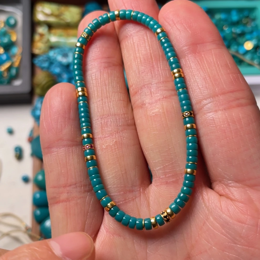 绿松石未镶嵌颈饰