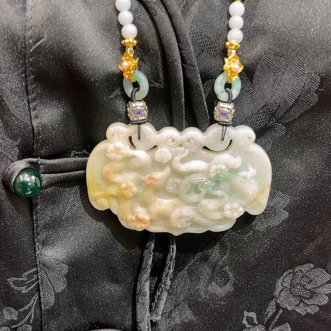 翡翠合金吊坠(赠链)国风