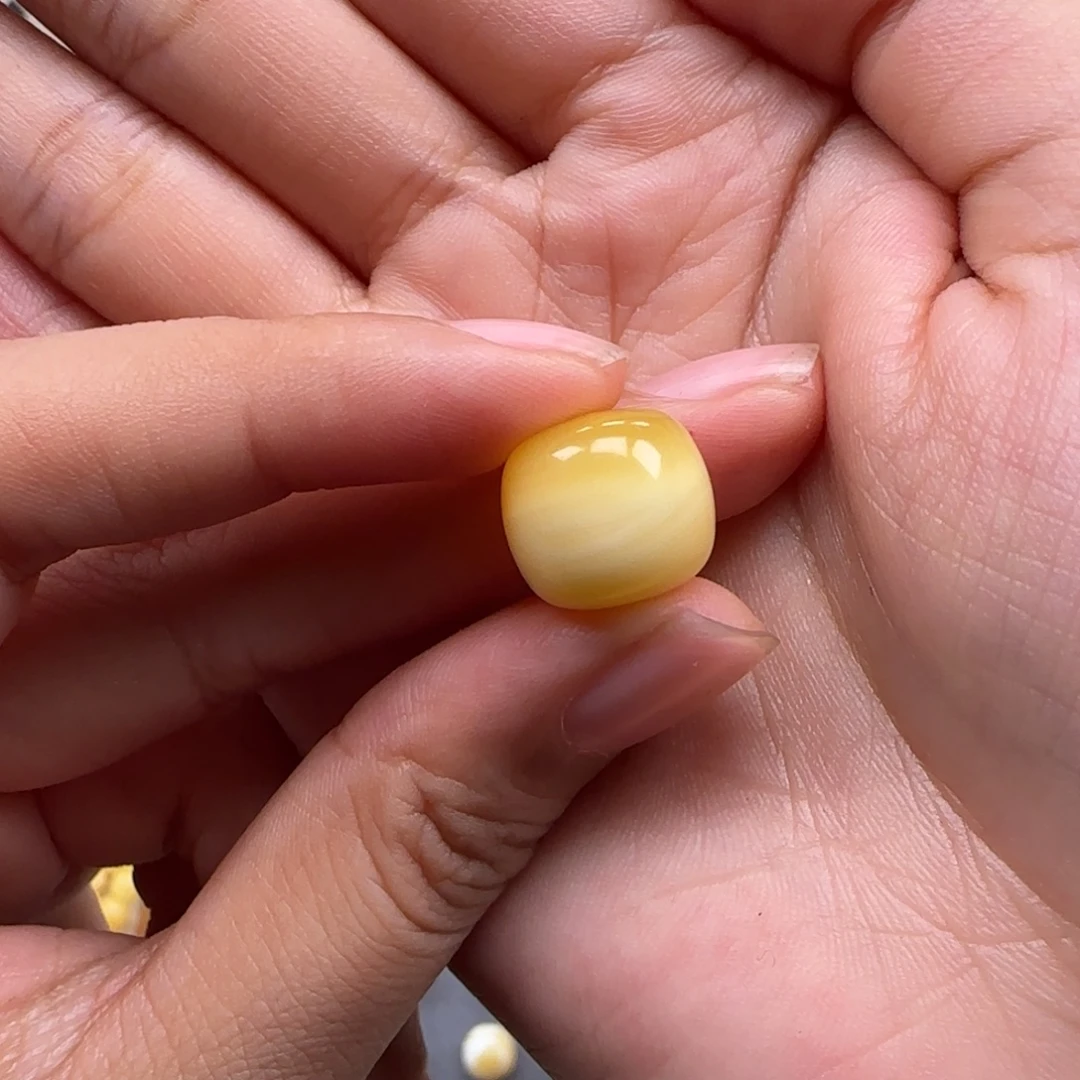 琥珀未镶嵌珠宝奇石13.2mm
