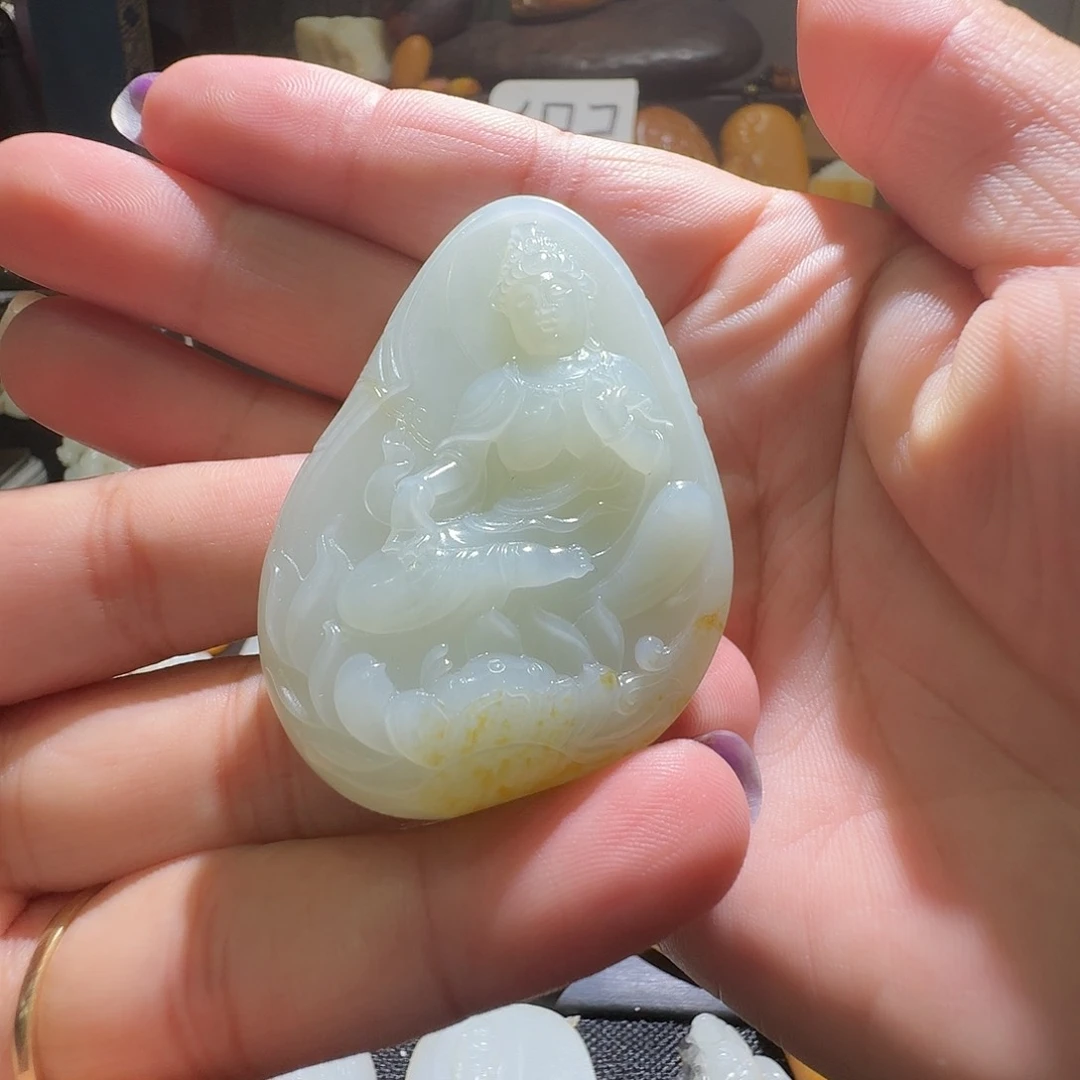 和田玉未镶嵌颈饰