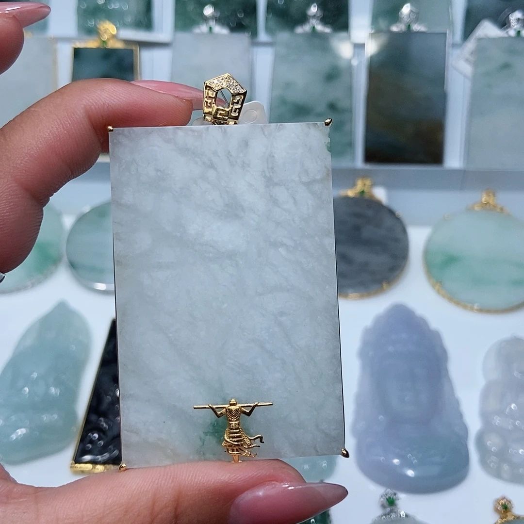 翡翠颈饰18K金镶嵌缅甸