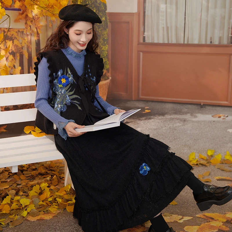 【加绒加厚】文艺蓝鸢仙葵2024冬新款立体花朵荷叶边拼接蕾丝半身裙