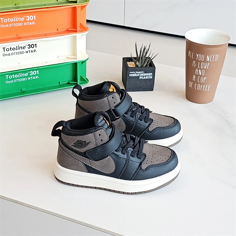 3639童鞋2025春款男童休闲鞋运动鞋百搭中帮空军板鞋