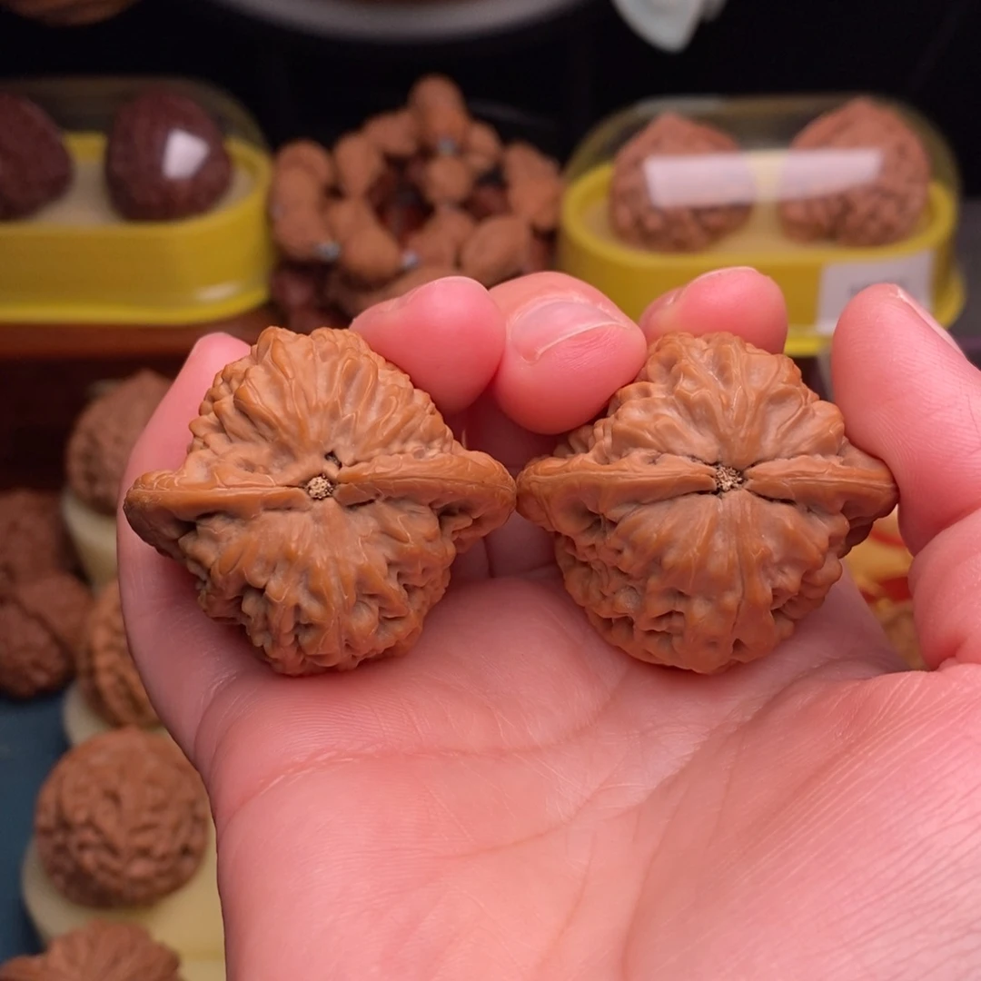 文玩核桃吊坠42金公子