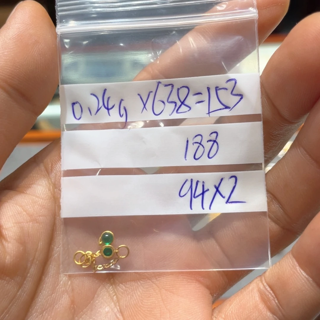 和田玉18K金镶嵌颈饰罗****迪