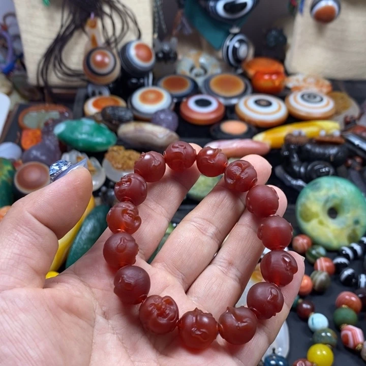 丫***蛋未镶嵌颈饰玛瑙/玉髓