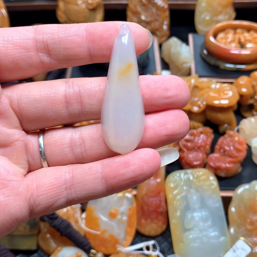 石英质玉（黄龙玉）未镶嵌挂件