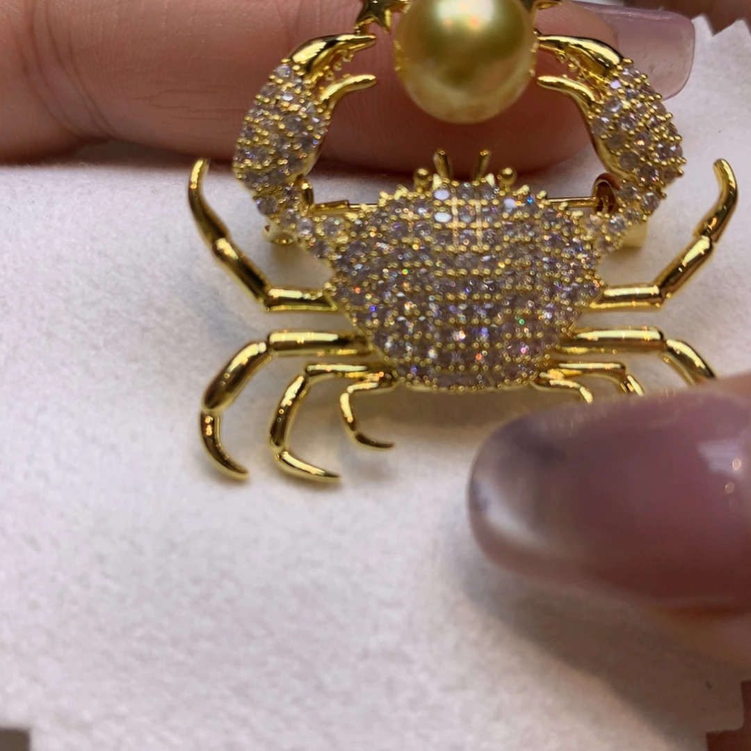 未镶嵌胸饰海水珍珠