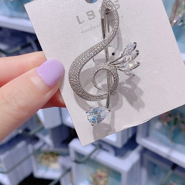 锆石铜合金音符胸针