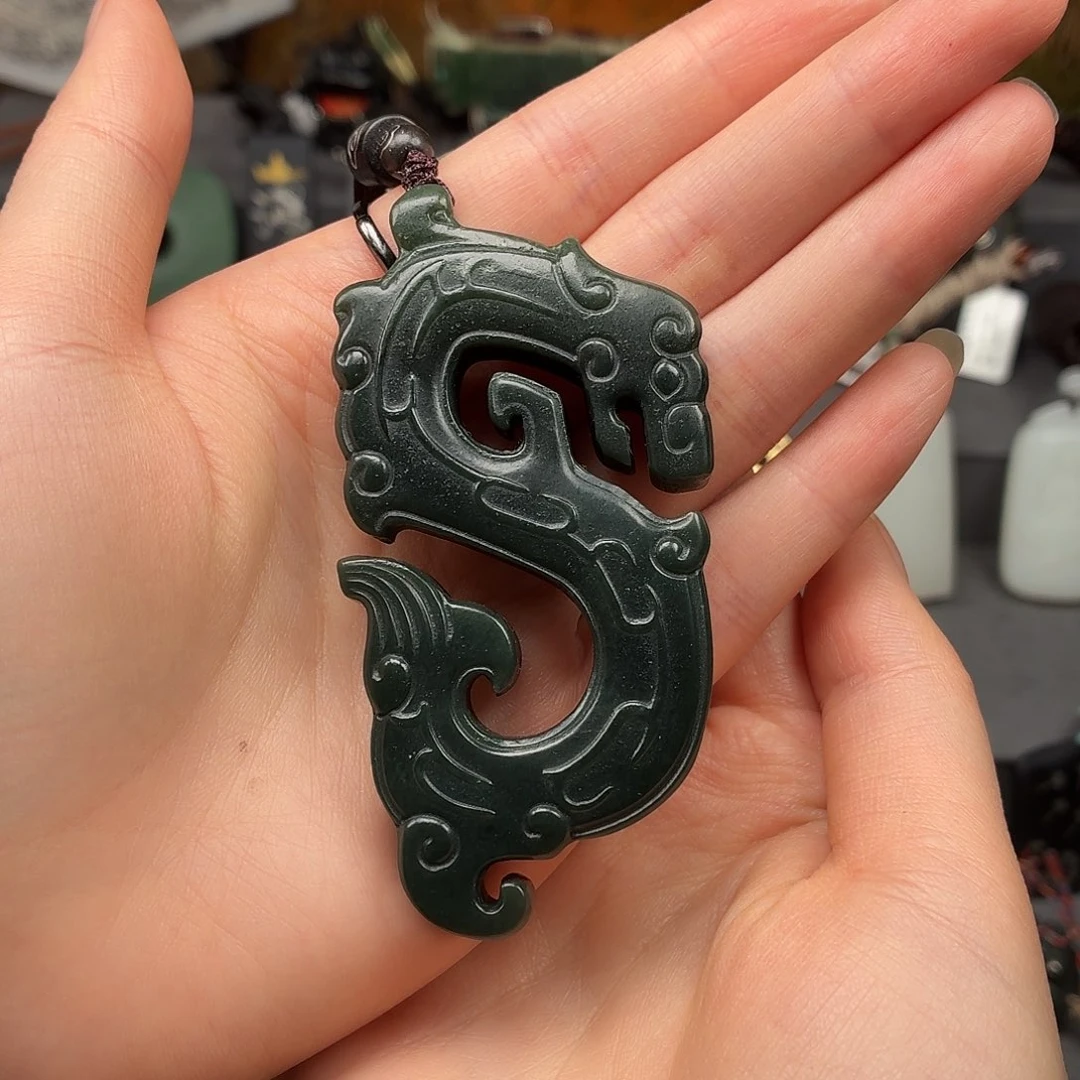 和田玉未镶嵌颈饰車*匠