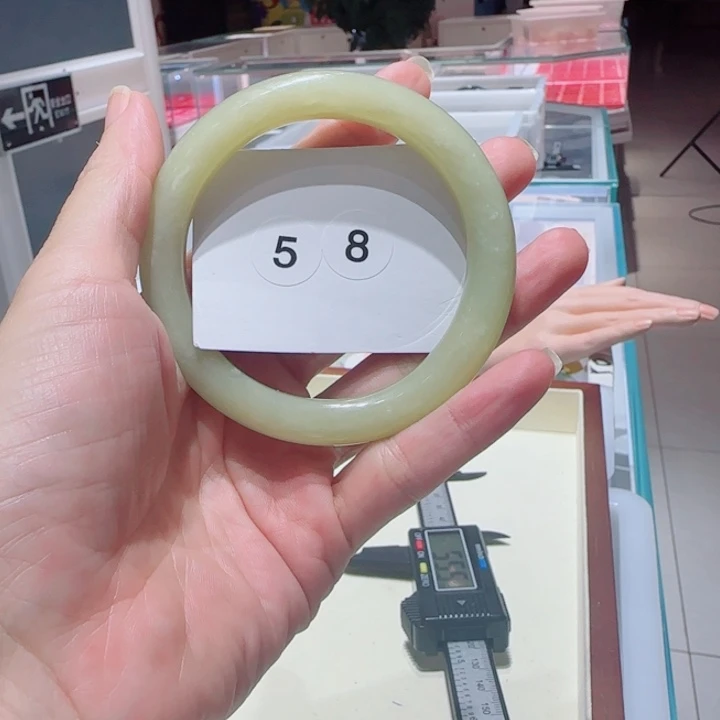 和田玉未镶嵌手镯531