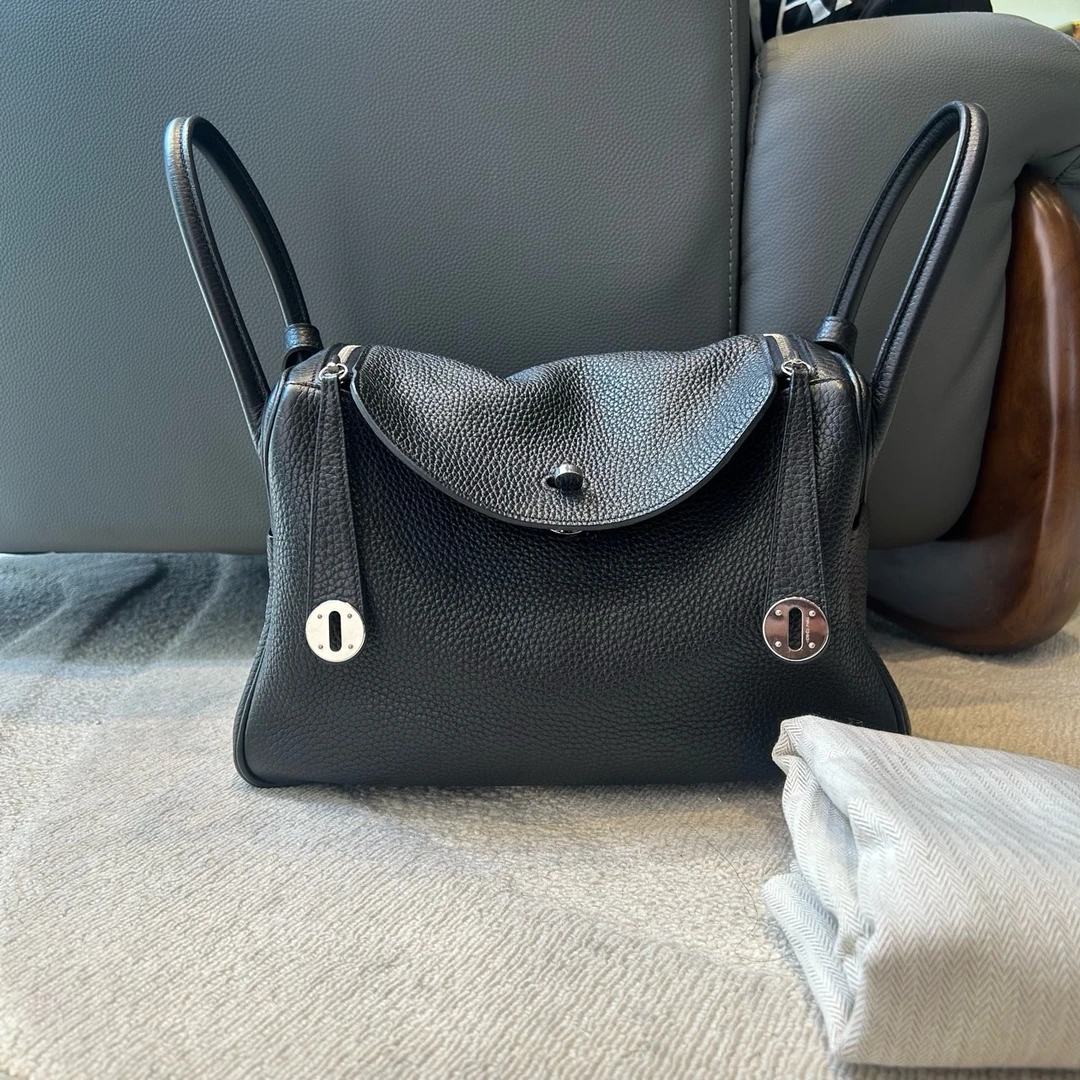 99新 Hermes/爱马仕 Lindy 30 黑银 Y刻 附尘袋 单肩包 019