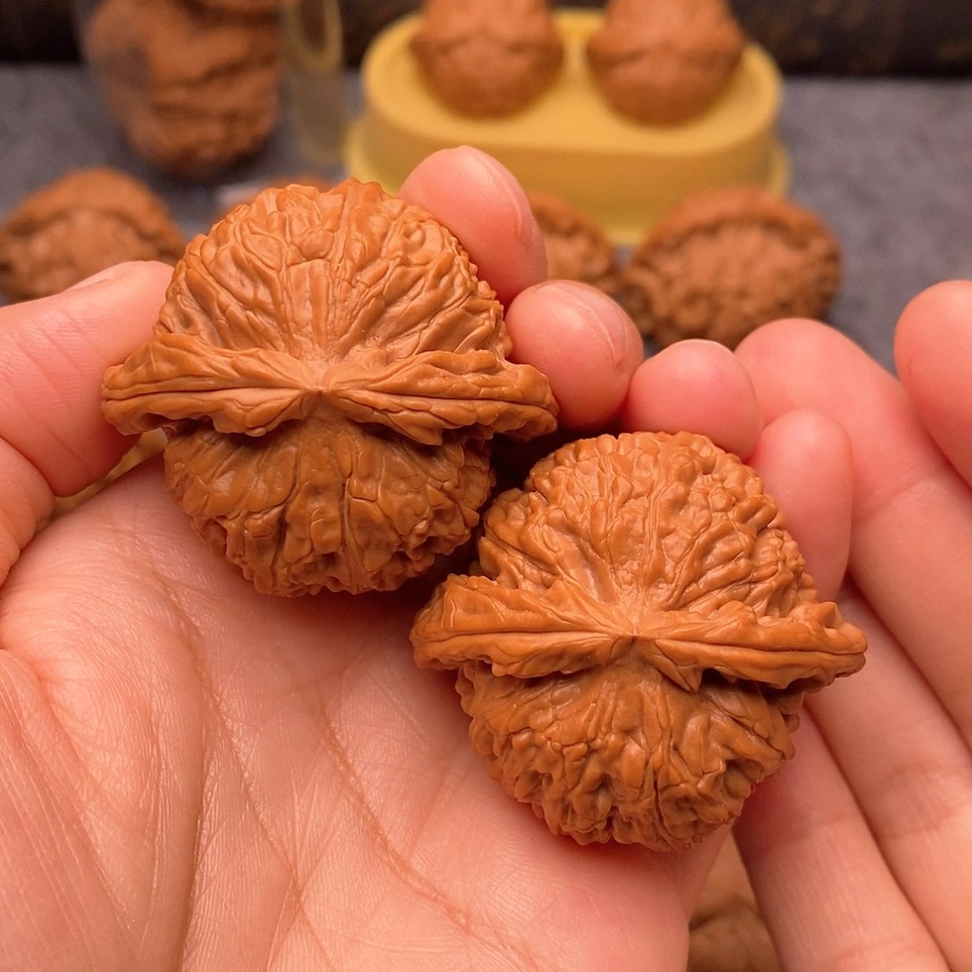 文玩核桃把件白狮子43全品