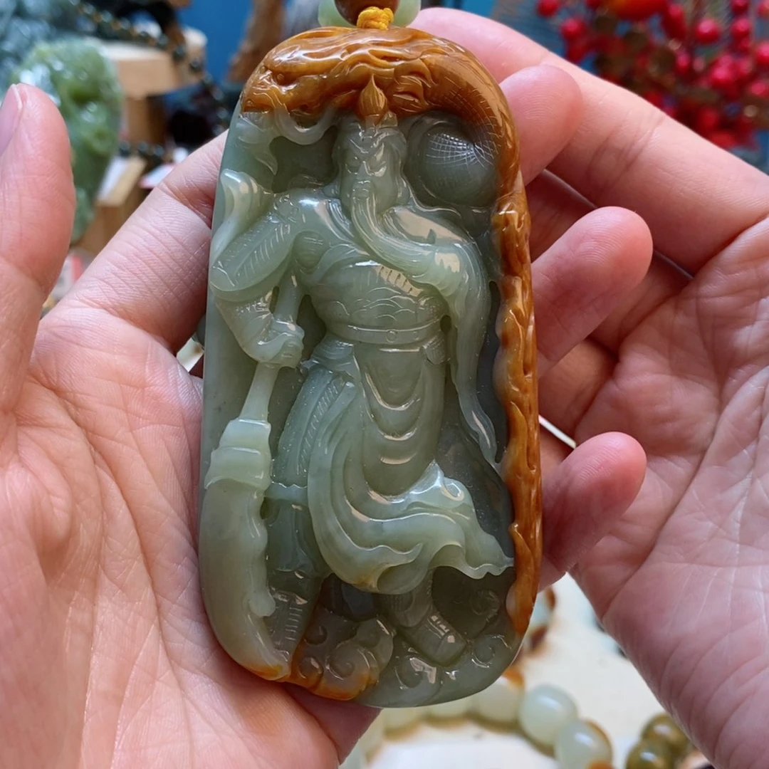 透闪石质玉吊坠未镶嵌