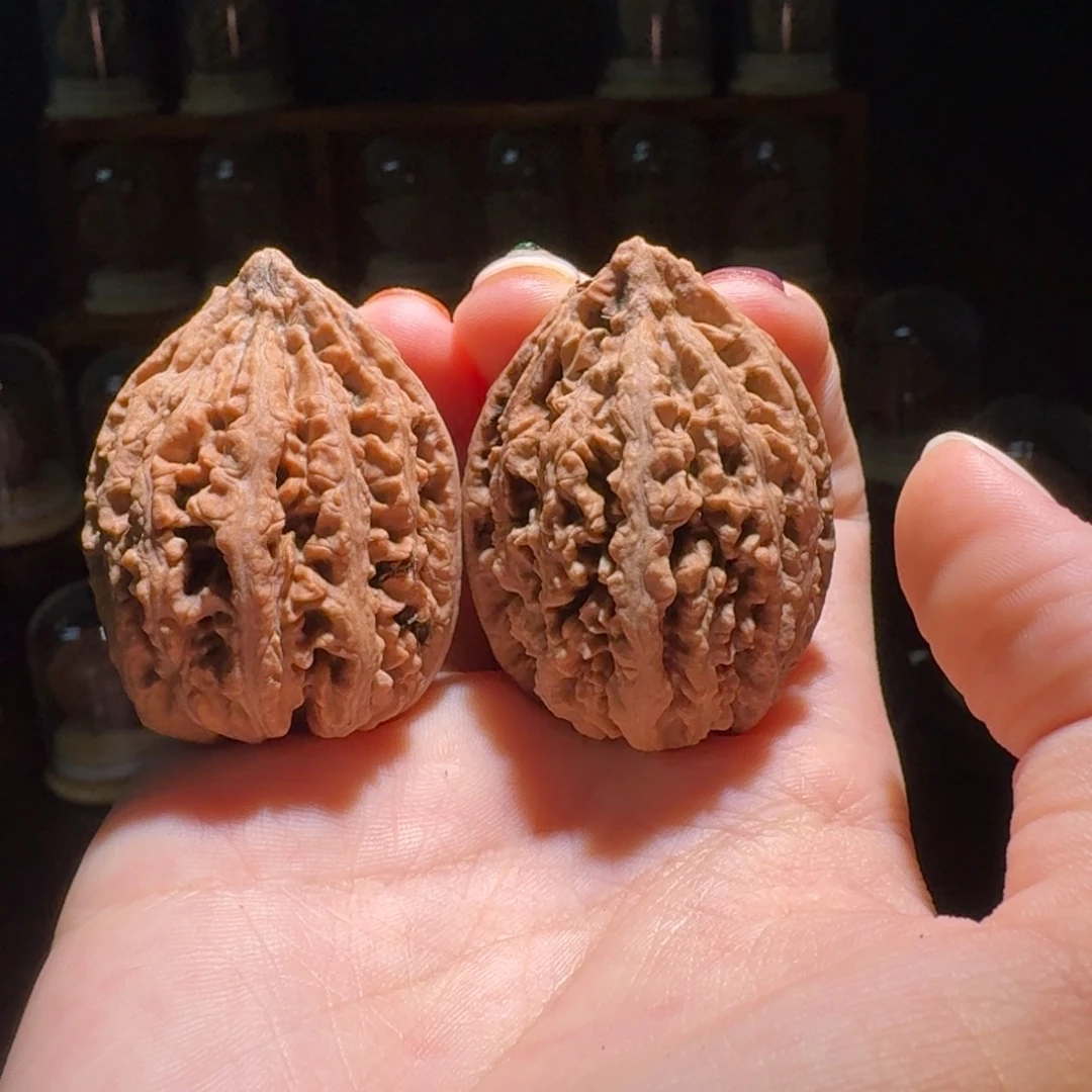 文玩核桃吊坠蚂蚁塔