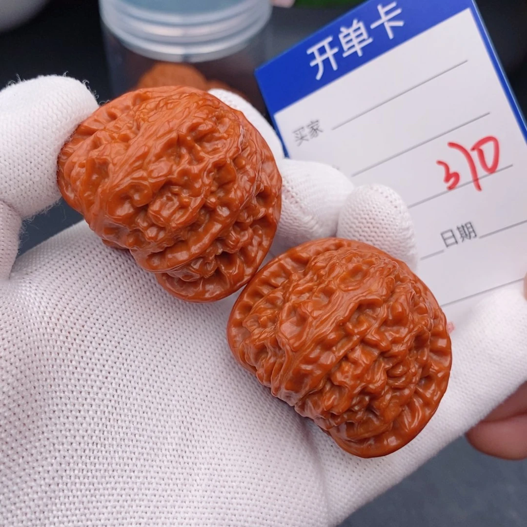 文玩核桃把件42三角白370