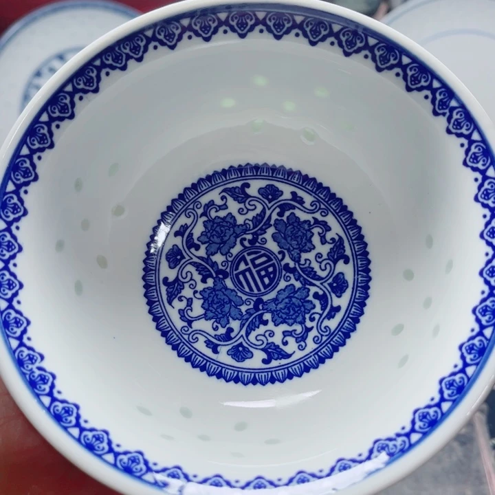 青花玲珑5寸饭碗吉祥如意