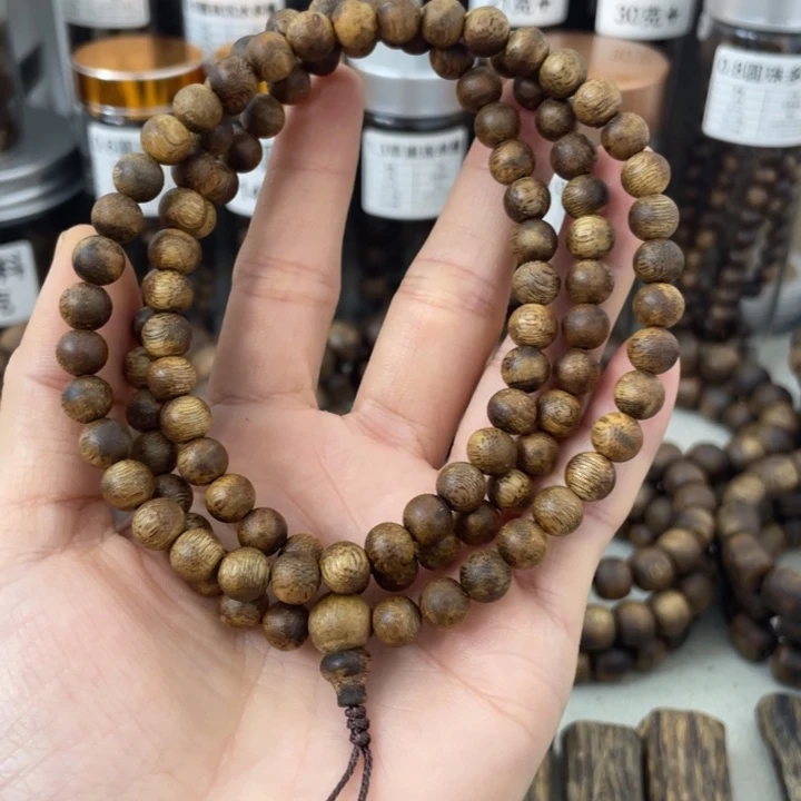 沉香沉香碎屑白奇0.7圆珠多圈