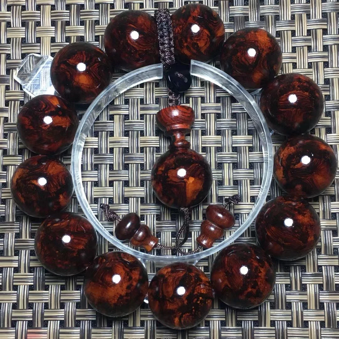 喜欢黑色系拍——黄花梨沉水老料海南紫油梨1.8手串