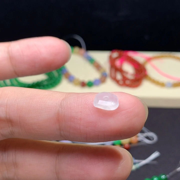 定制翡翠未镶嵌随行