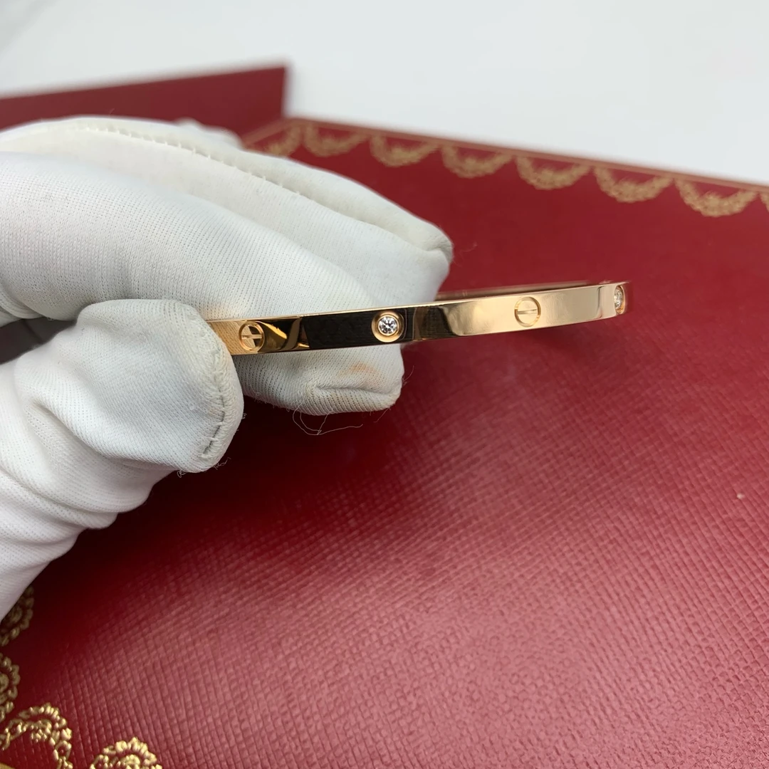 99新 Cartier/卡地亚 love系列玫瑰金六钻窄版手镯