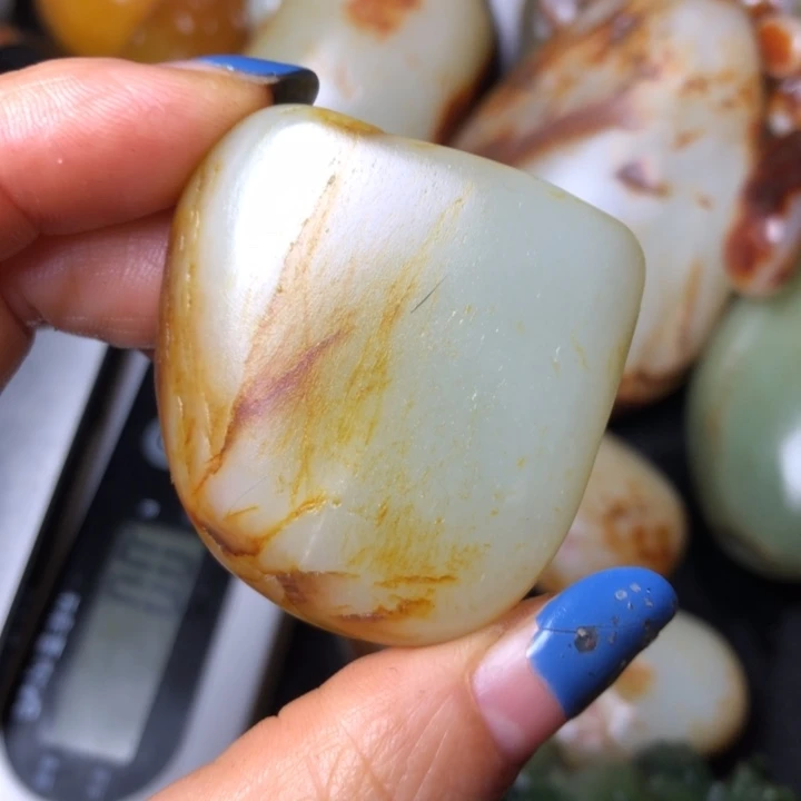 和田玉未镶嵌珠宝奇石