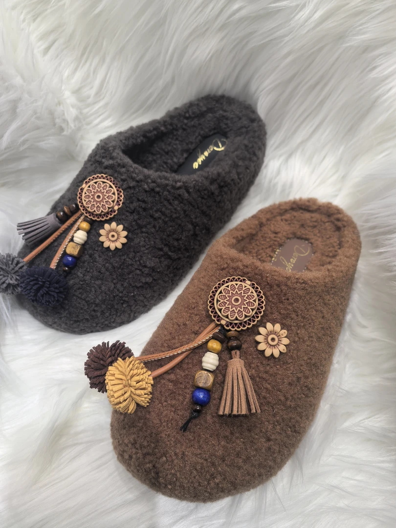 秋季爆款舒适花朵包款流苏修面保暖毛拖棉拖鞋