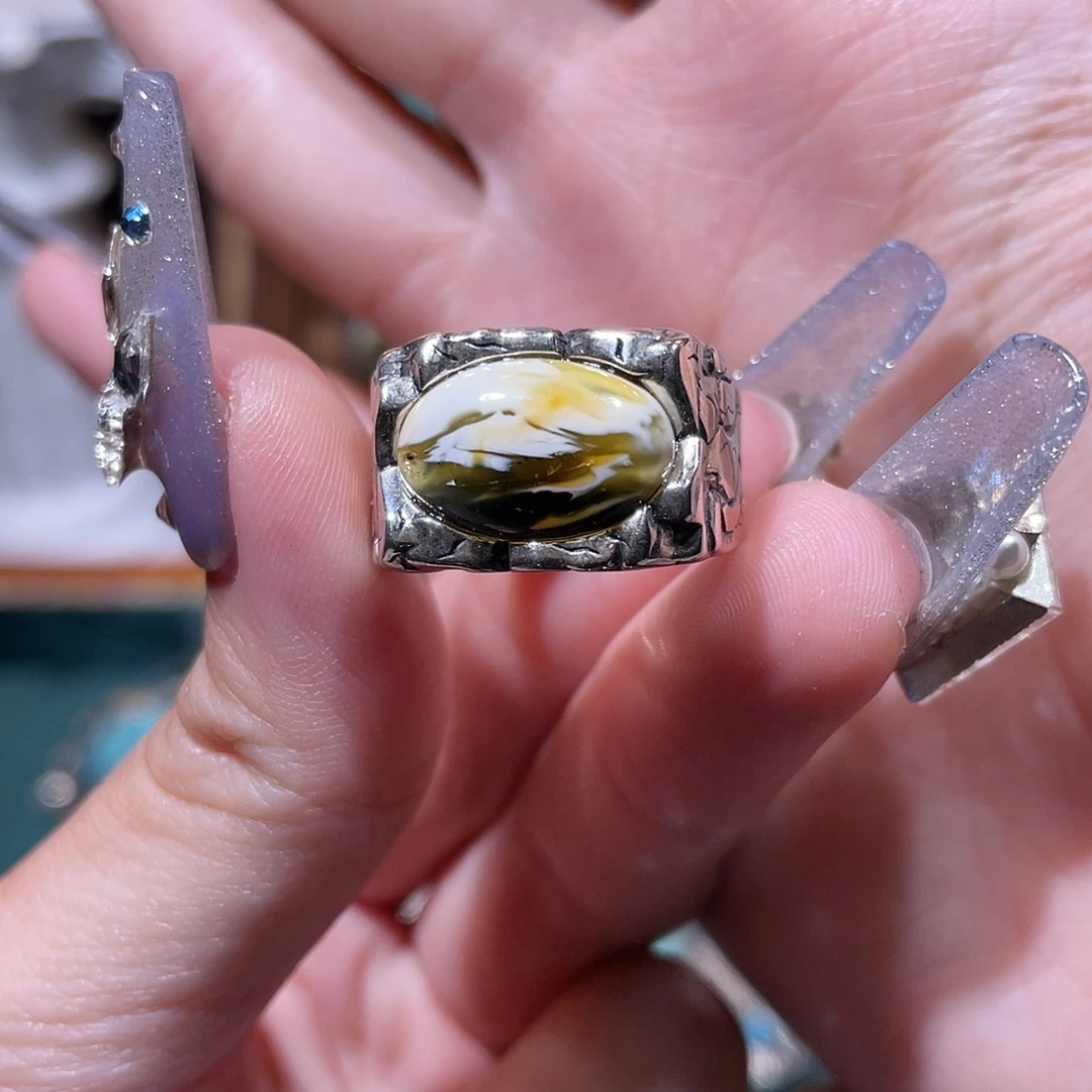 张****琥珀银S925镶嵌戒指