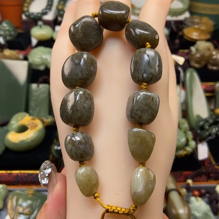 未镶嵌手链岫岩老玉（透闪石质玉）