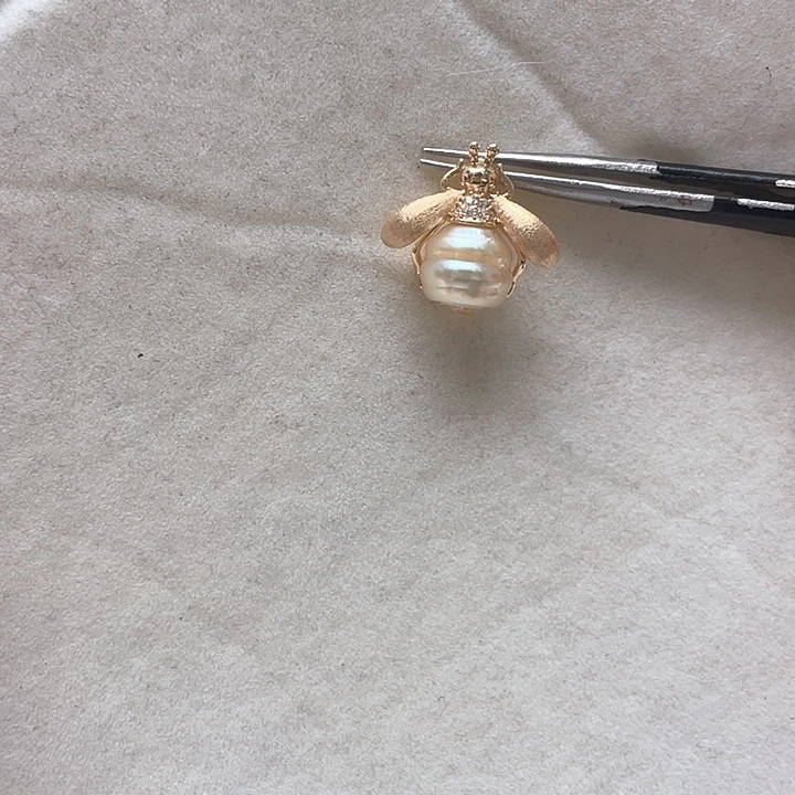 银S925镶嵌吊坠(不含链)海水珍珠