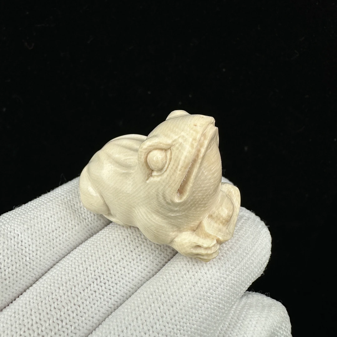 H96-49天然猛犸牙 多子多福雕刻件 23*37*28mm支持鉴定 假一罚四