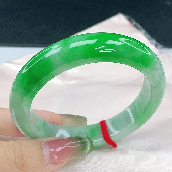 翡翠未镶嵌手镯圈56.5，02036