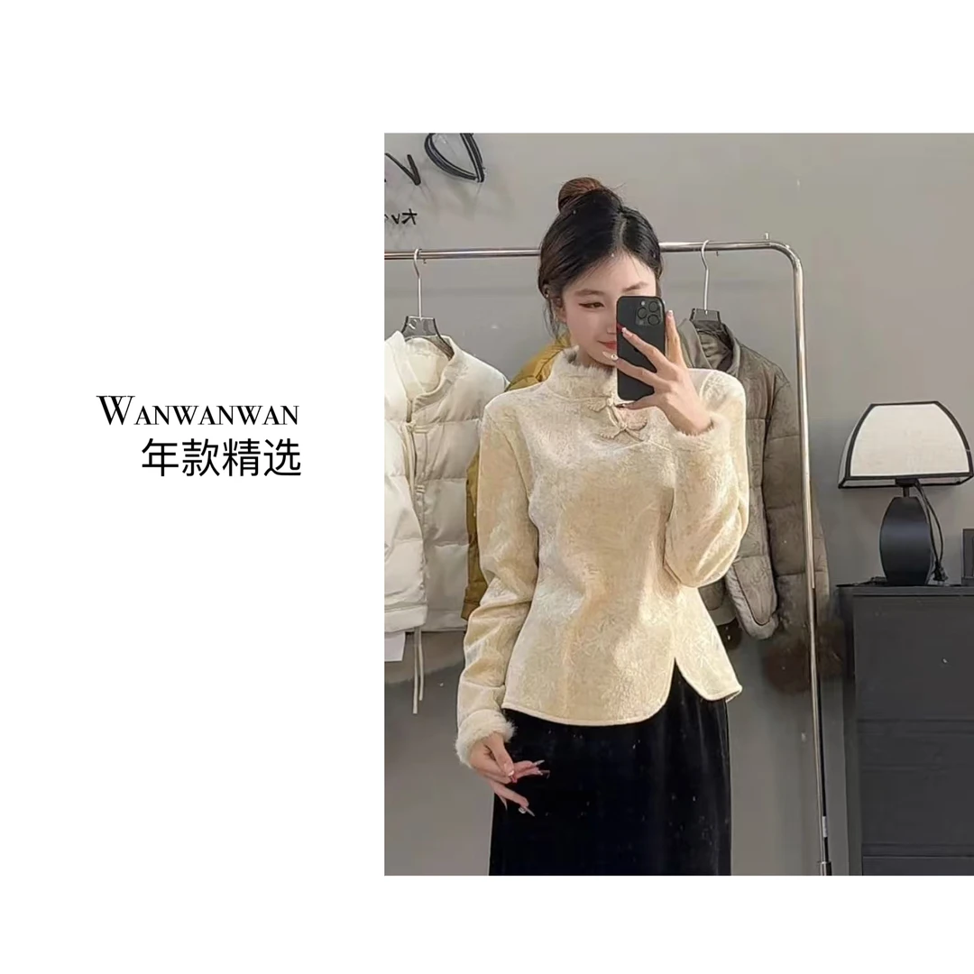 【Wwan】精致盘扣年款金丝绒水晶绒立体浮雕新中式开叉上衣
